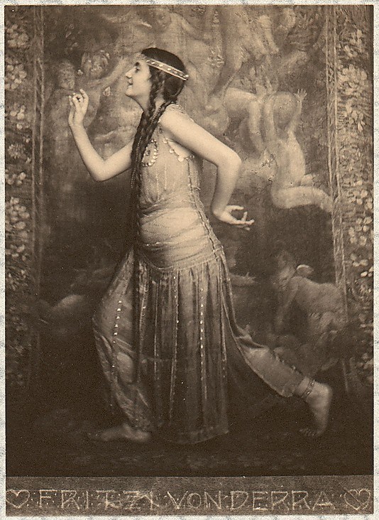 franck-eugene-fritzi-von-derra-the-greek-dancer-1900s6