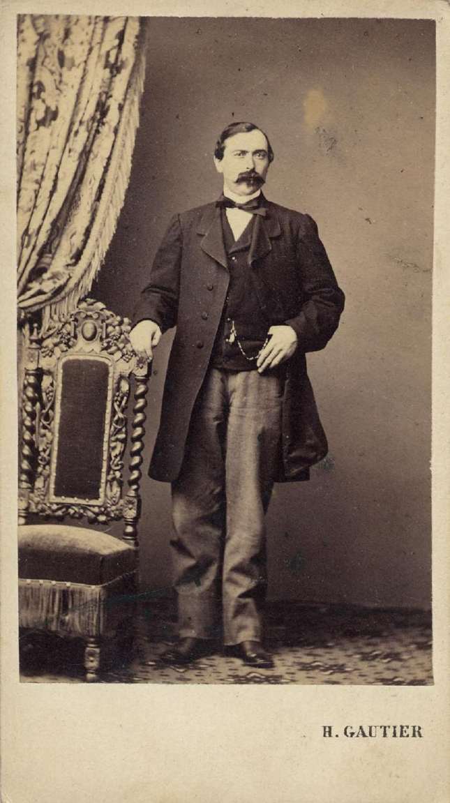 1865. FOTOGRAFOS ESPAÑOLES - Gautier, H.,  Madrid. Caballero de pie. Carte de visite ca. 1865. Hesperus´ Collection