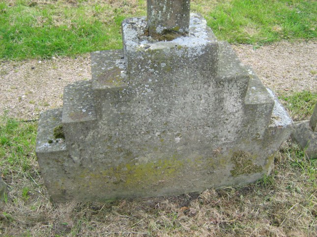 KALVOS - kenotafio epigrafi me ta stoixei thw Charlotte - ph. Zafeiriou IMG_9665