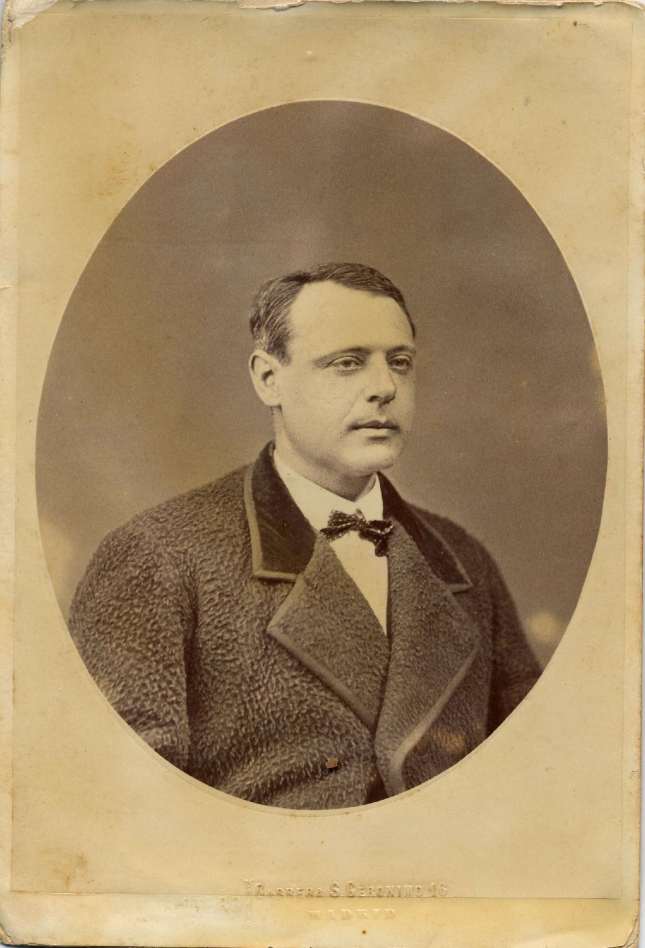 1880. FOTOGRAFOS ESPAÑOLES - Otero, Madrid. Retrato de Caballero, carte de visite,  ca. 1880. Hesperus´ Collection