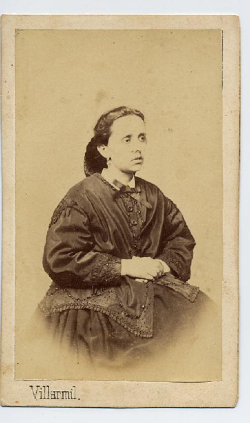 1880s. FOTOGRAFOS ESPAÑOLES - Villarmil, Jose R. A., Cangas de Onís Asturias. Dama, CDV, 1880s. Hesperus´ Collection