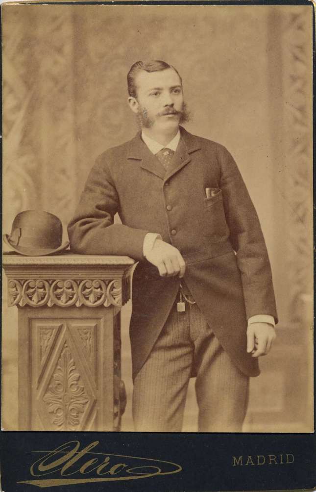 1882. FOTOGRAFOS ESPAÑOLES - Otero (1841-1905), Madrid. Retrato de Caballero, 1882. Hesperus´ Collection