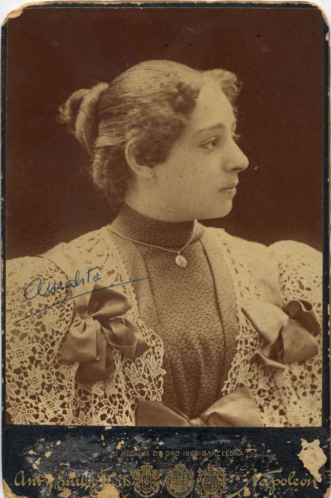 Copia de FOTOGRAFOS ESPAÑOLES - Napoleón, Barcelona. Photo de Amalita c.1890. Hesperus´ Collection